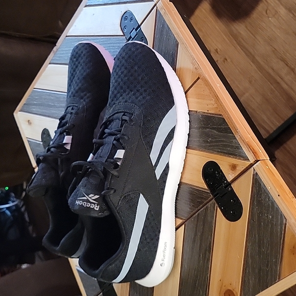 Reebok Other - Mint Condition Men's Reebok Reago Essential 2 Men's Training Shoes. Size 11.5